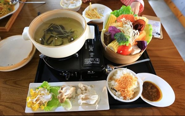 台中美食「熱浪島南洋蔬食茶堂」Blog遊記的精采圖片